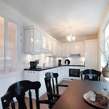 1 Bedroom Gorgeous In Vakantiehuis